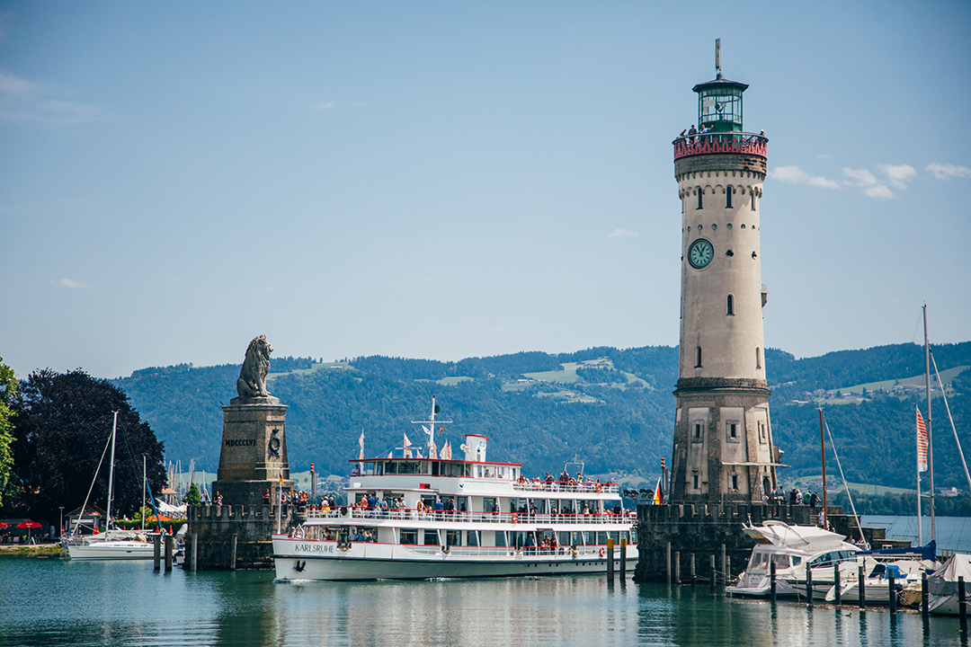 Bodensko_jezero_in_kaj_tam_poceti_-_Lake_Constance_and_what_to_do_there_-_Photo_by_Max_Bottinger_on_Unsplash.jpg