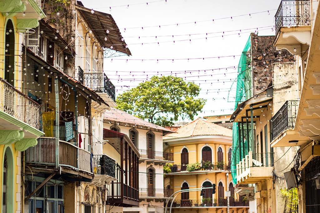 Potovanje_v_Panamo_-_Travel_to_Panama_-_Photo_by_Kaja_Reichardt_on_Unsplash.jpg