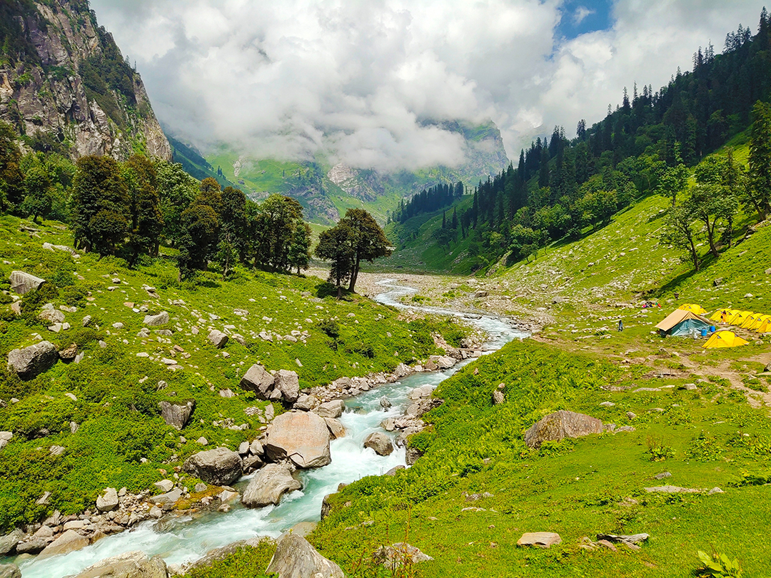 Photo_by_DINESH_BOCHARE_on_Unsplash.jpg