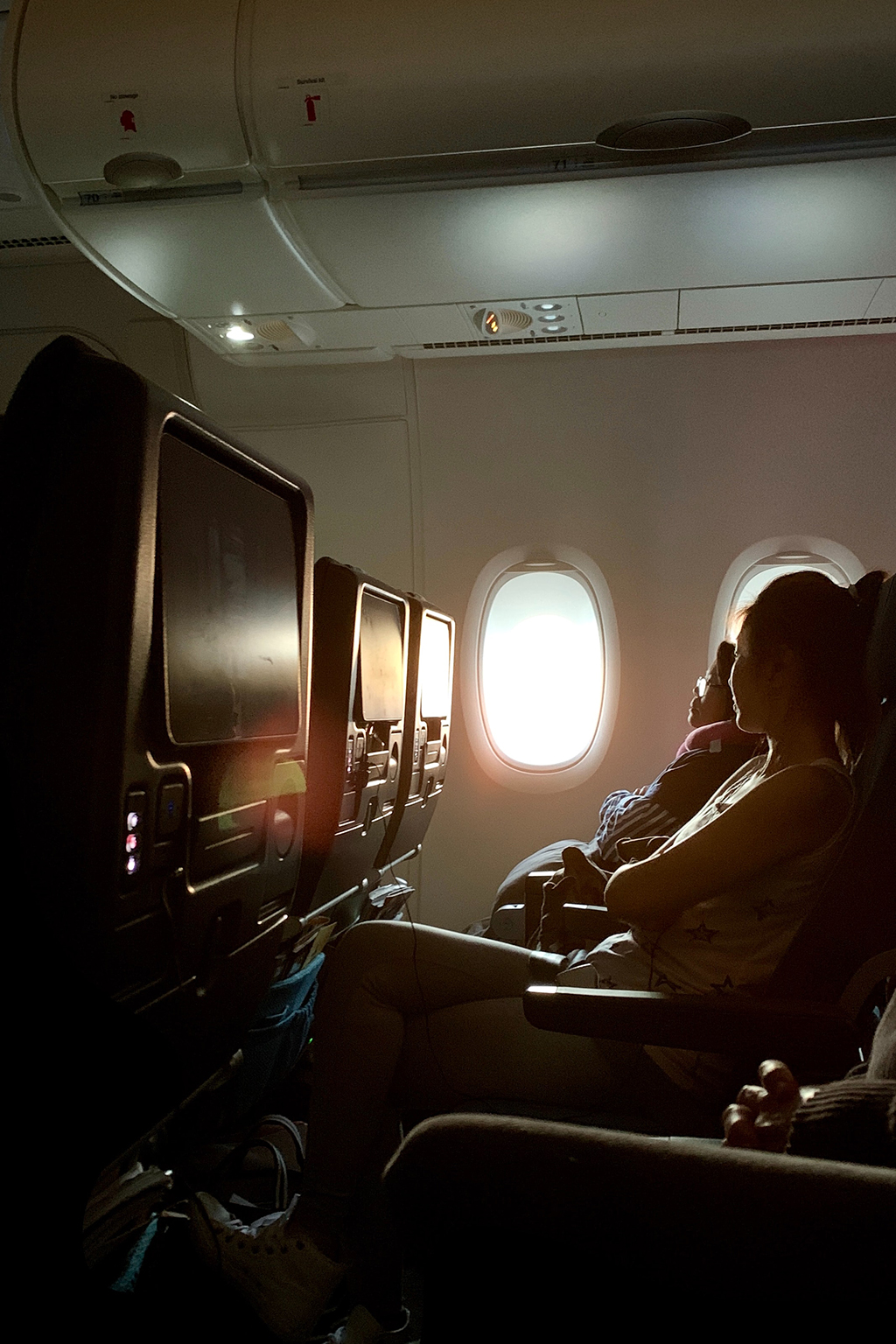 Potovanje_z_letalom_-_Traveling_by_plane_-_Photo_by_Rich_Tervet_on_Unsplash.jpg