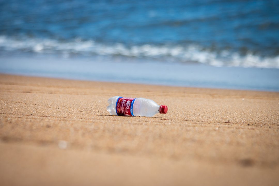 Proti_plastiki_-_Against_plastic_-_Photo_by_Brian_Yurasits_on_Unsplash.jpg