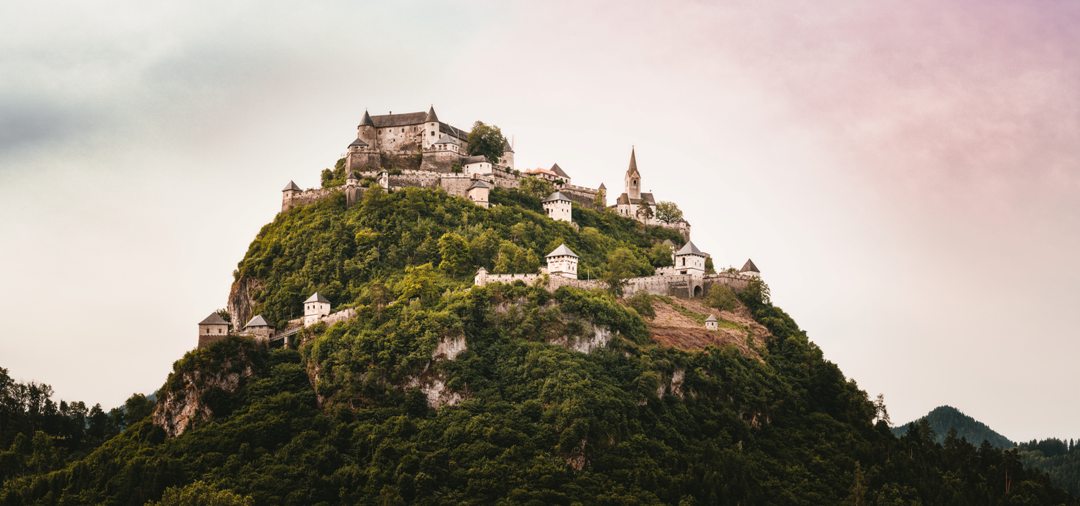 Visit_of_Hochosterwitz_Castle_-_Ogled_gradu_Hochosterwitz_-_Photo_by_Felix_Mittermeier_from_Pexels.jpg