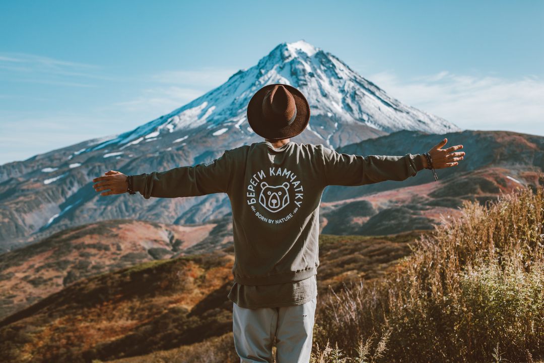 03_Zakaj_potovati_-_Why_travel_-_Photo_by_ROMAN_ODINTSOV_on_Pexels.jpg