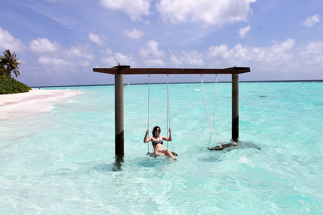 Most_beautiful_places_in_the_world_-_Number_5_-_Maldives.jpg