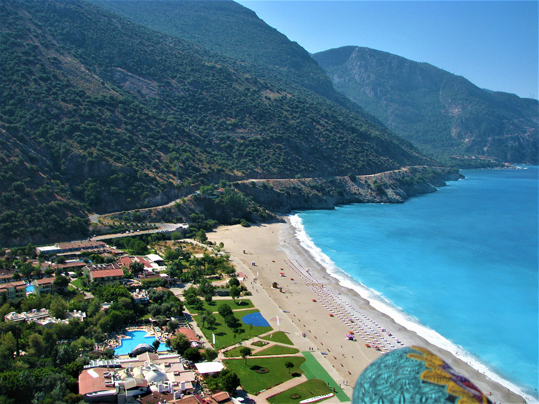 Most_beautiful_places_in_the_world_-_Number_8_-_paragliding_over_Babadag.jpg